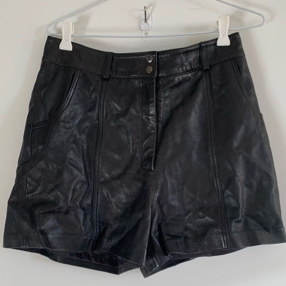 Maje black leather shorts Size FR 40